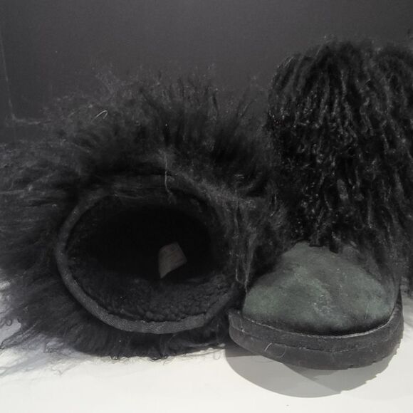 Ugg Green Faux Fur Short Winter Boots - Picture 8 of 10